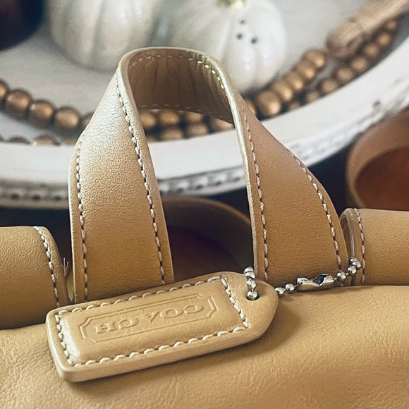 COACH Vintage Legacy 9569 Leather Drawstring Backpack And Wallet Set Taupe Tan - Picture 5 of 16